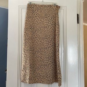 Silky leopard midi skirt